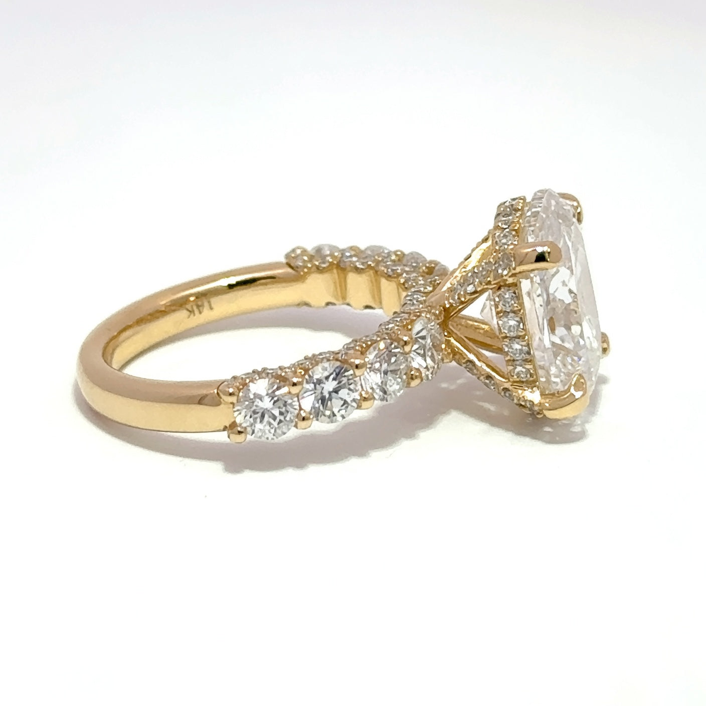 Elara Oval Lab Diamond Bridal Ring