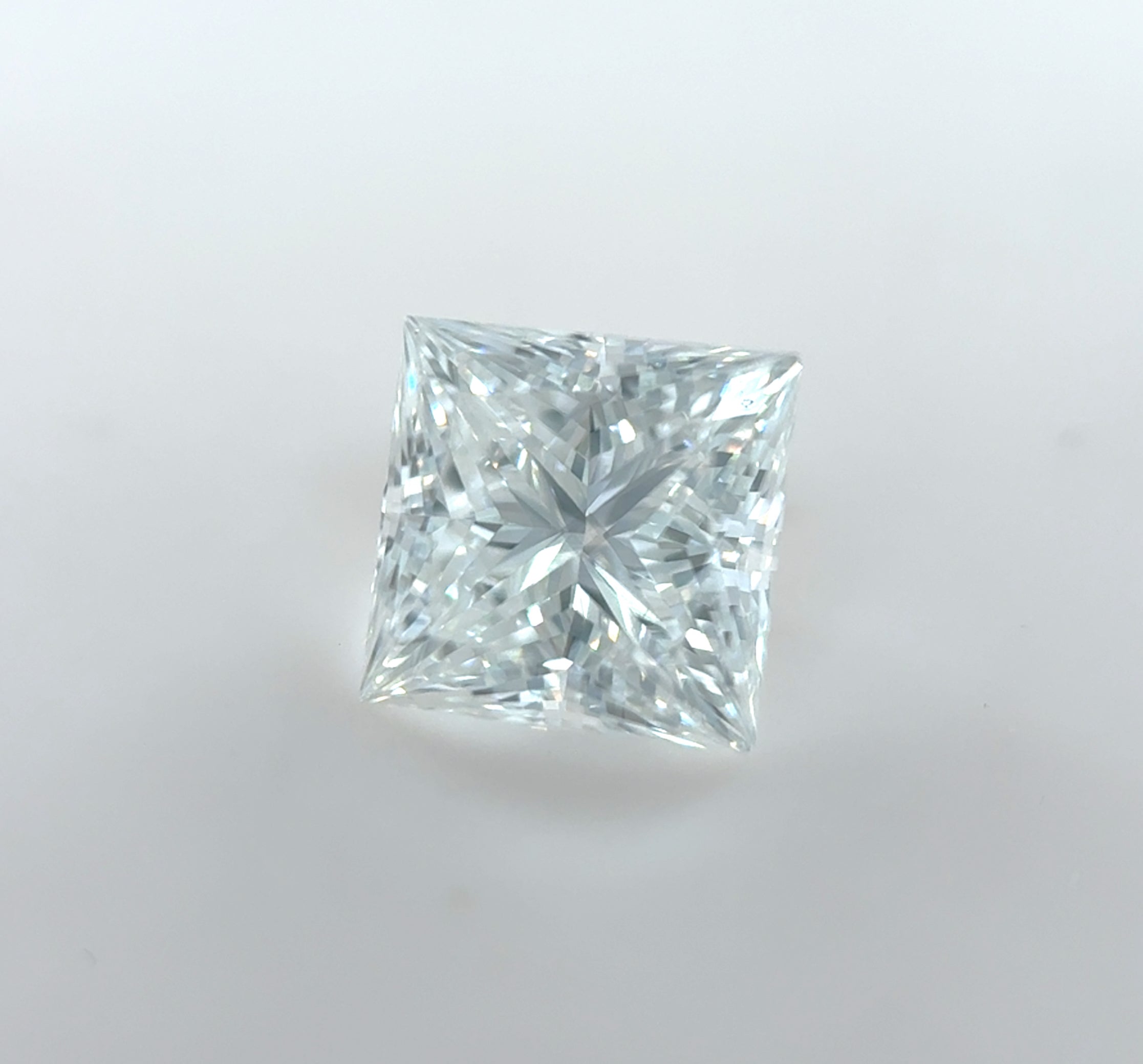 IGI 1.51CT E VS2 Princess Cut Lab-Grown Diamond
